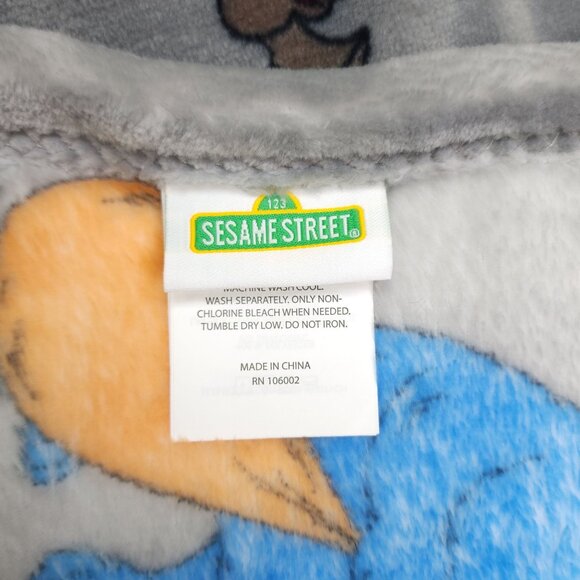 Sesame Street Halloween Decorative Throw Blanket 60" X 70" Bert Elmo Cookie Mons - Picture 8 of 13